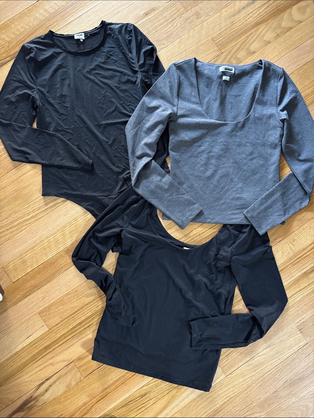 Aritzia NWOT Neutral Long Sleeve Tops & Bodysuit Bundle - Black & Gray